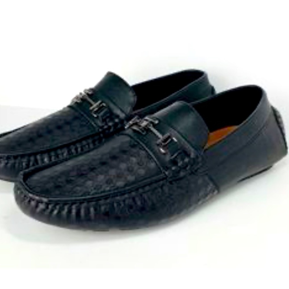 New Adam 11 Royal Shoes size 4